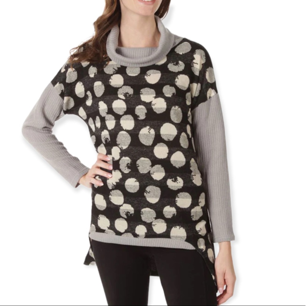 Trisha Tyler dot pattern high low charcoal sweater L